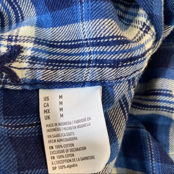 American Eagle M Boyfriend fit Plaid Snap Shirt - Picture 7 of 7